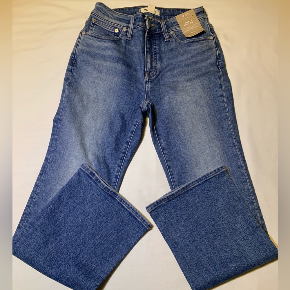 Madewell size 27 Curvy Kick Out cropped jeans